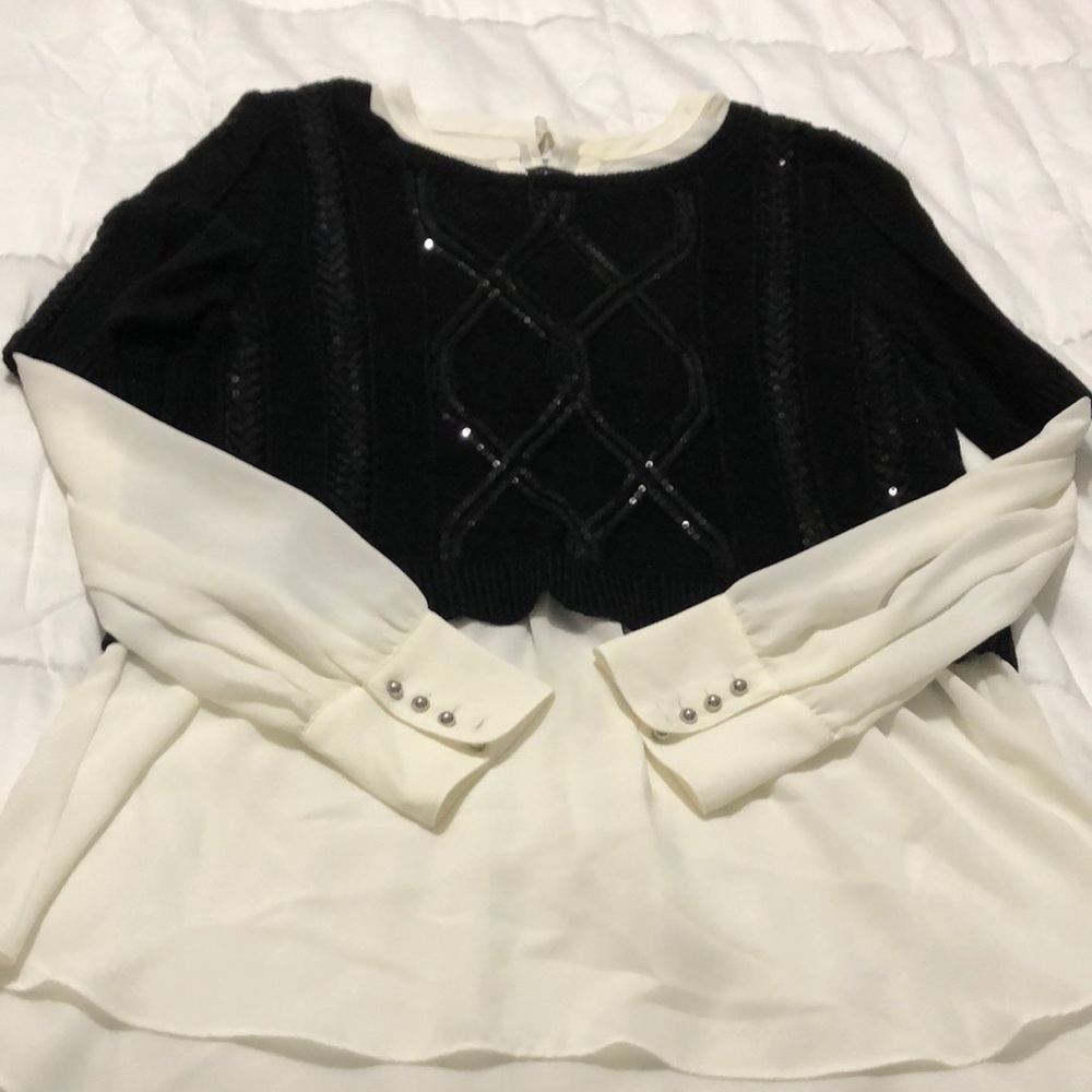 White House Black Market sweater/blouse.  New W/o tags